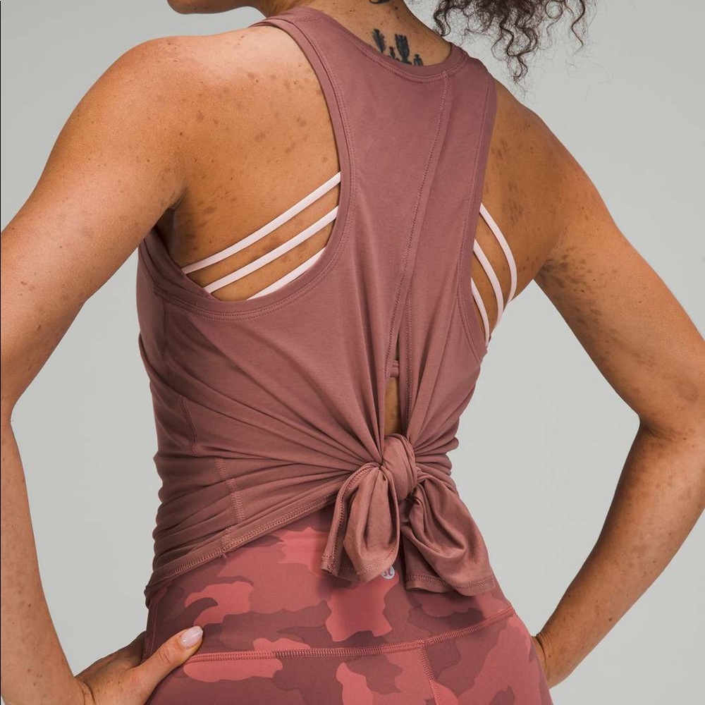 Lululemon All Tied Up Tank in Spiced Chai size 2